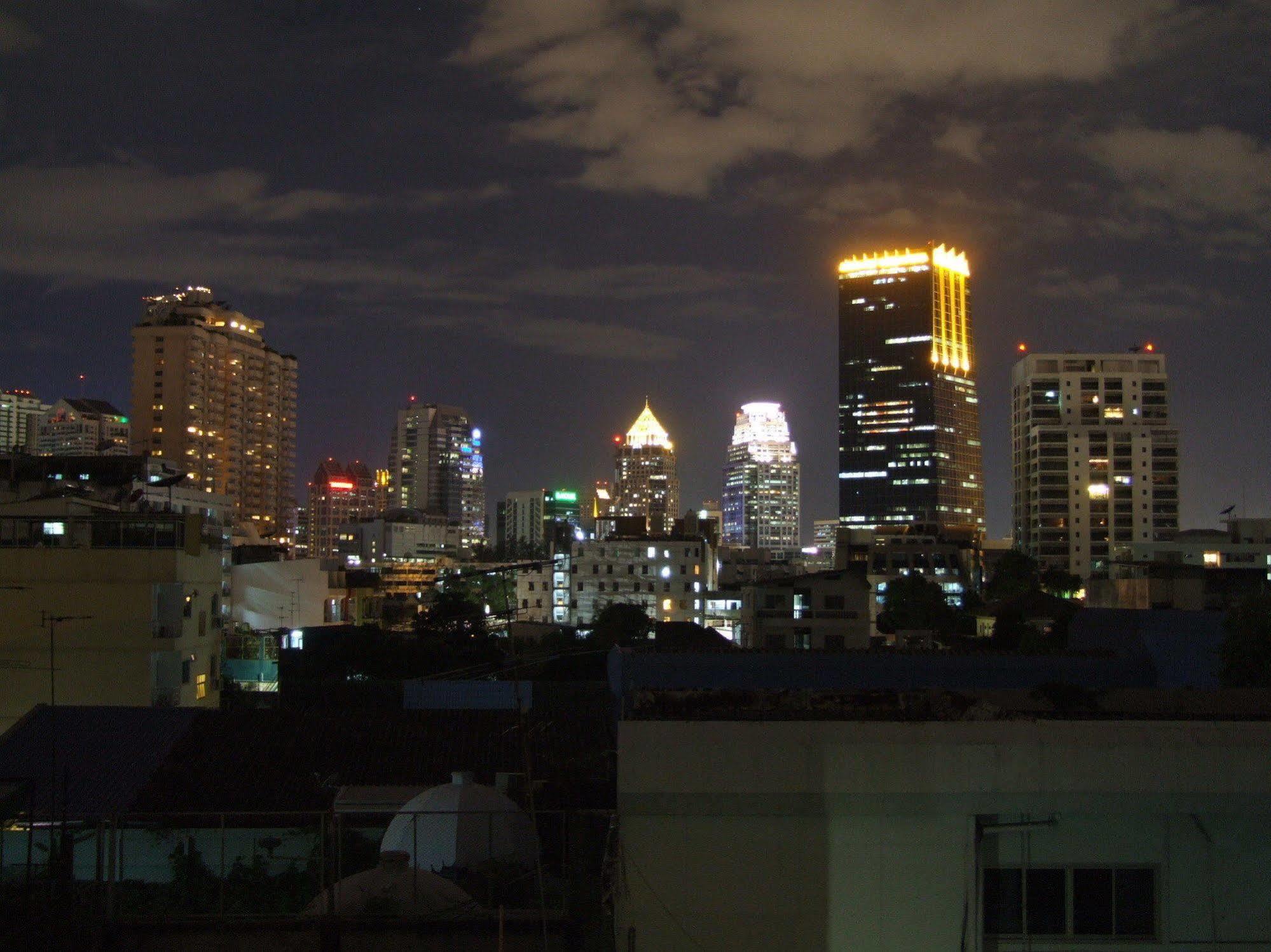 The Boss'S Place Sathorn Banguecoque Exterior foto